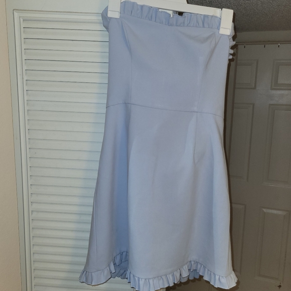 French Connection | Whisper Frill Ruffle Powder Baby Blue Strapless Dress Size 6 - Picture 2 of 10